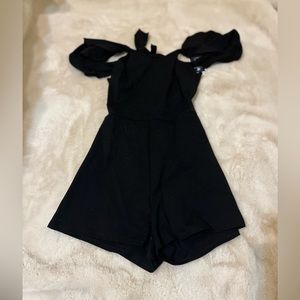Black Romper open back ruffle sleeves